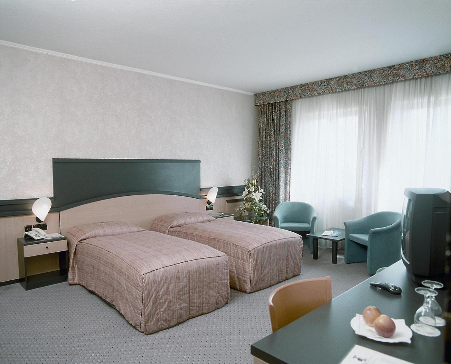 Privat Hotel Riegele Augsburg Exterior foto